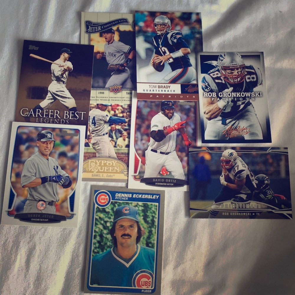 Lot of 9 Football/Baseball Cards STARS, HOF